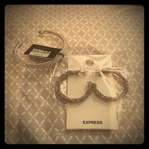 Express bracelet and earrings